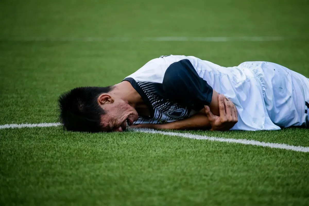 杰伦格林：高强度比赛下靠持续转移球掌控节奏保持状态